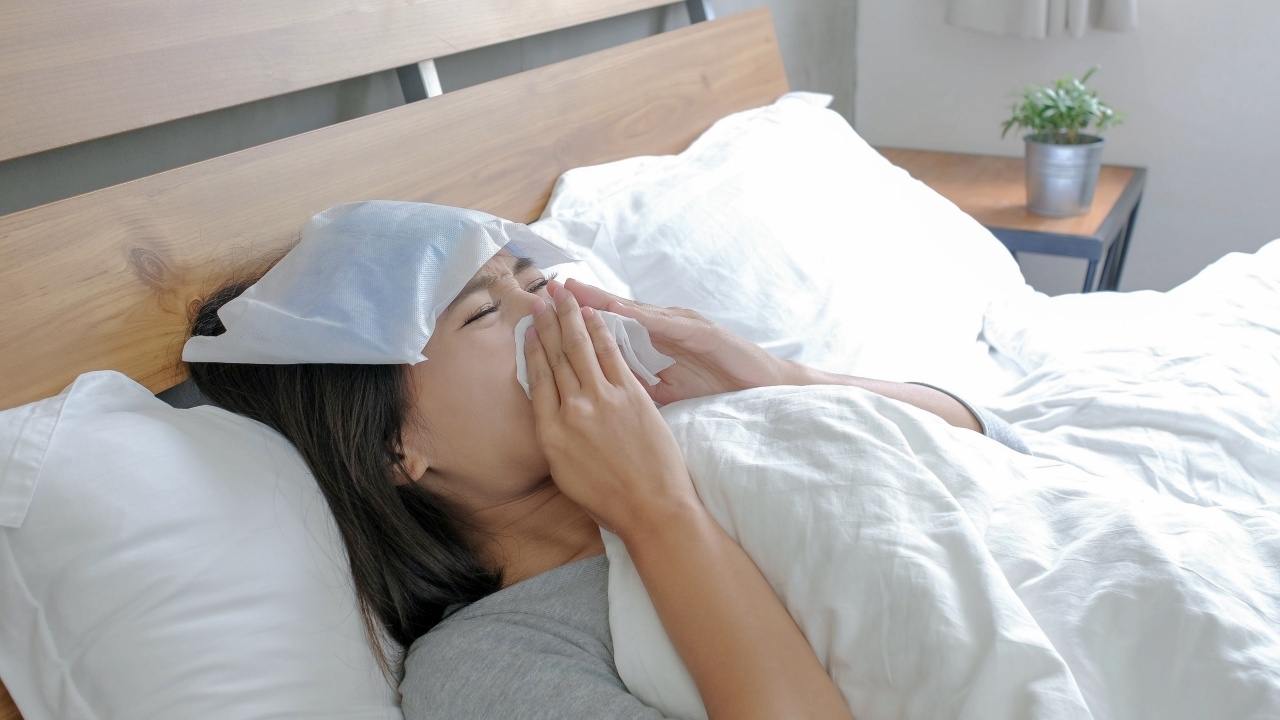 nghỉ ốm Đối tượng và điều kiện hưởng chế độ ốm đau